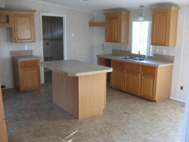 316 King St, Sebastian, FL 32958 - photo 4