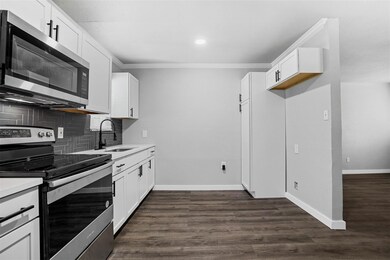 101 E Day St, Denison, TX 75021 - photo 4