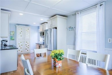 1 Lucas Ave, Newport, RI 02840 - photo 3