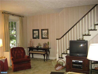 1727 Olive St, Reading, PA 19604 - photo 3