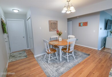815 Duke Dr unit 433, Grand Forks, ND 58201 - photo 4