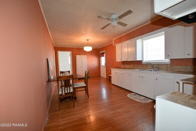 Walton- Kitchen