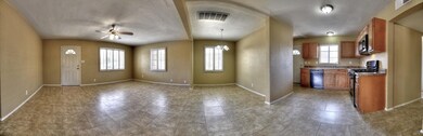 007_LIVING ROOM-KITCHEN