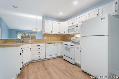 12-web-or-mls-1100-fountain-view-cir-uni