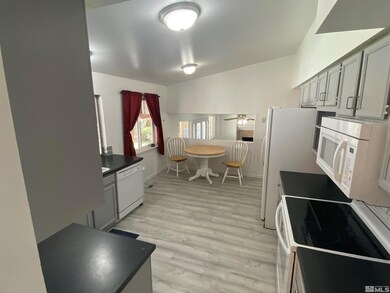 1148 La Via Way, Sparks, NV 89434 - photo 2