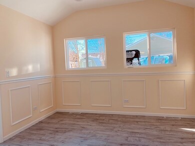 132 N Orchard Ave, Waukegan, IL 60085 - photo 3