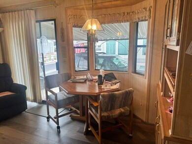 702 S Meridian Rd unit 776, Apache Junction, AZ 85120 - photo 2