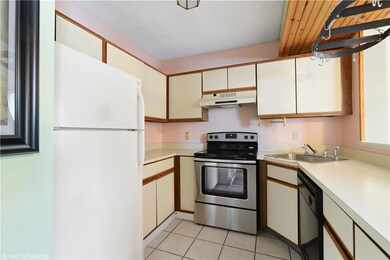 223 High St unit L, Westerly, RI 02891 - photo 5