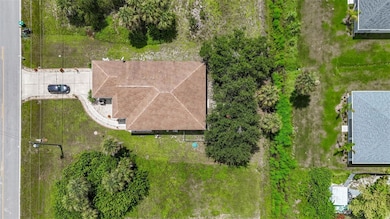 394 Sunset Rd N, Rotonda West, FL 33947 - photo 2