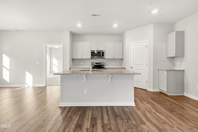 204 Shiloh Woods Cir, Smithfield, NC 27577 - photo 5