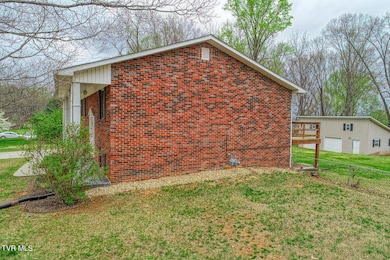DBrown. 724 Greenbriar. Talbott MLSa (8