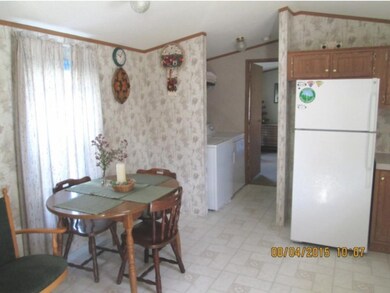 34 Canaan Mobile Home Park, Canaan, VT 05903 - photo 4