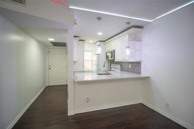 8401 Royal Palm Blvd unit 8401, Coral Springs, FL 33065 - photo 4