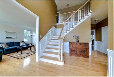 16 Howarth Dr, Upton, MA 01568 - photo 3