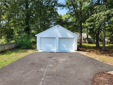 1620 Charrington Dr, Midlothian, VA 23113 - photo 3