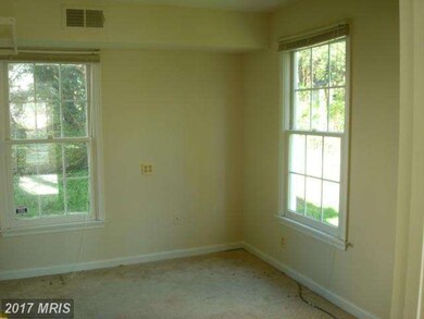 116 Polk Dr, Manassas Park, VA 20111 - photo 4
