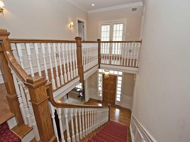 Entry/Foyer.