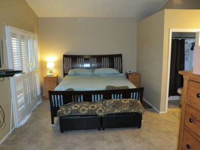 902 E Hearne Way, Gilbert, AZ 85234 - photo 6