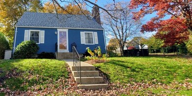 23 Housatonic St, Worcester, MA 01606 - photo 2