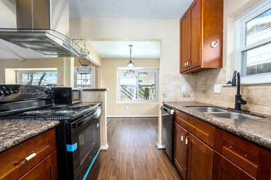 17142 Barcelona Dr, Friendswood, TX 77546 - photo 3