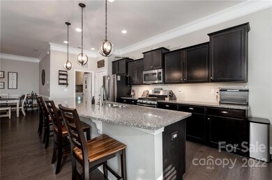 208 Hunters Hill Dr, Statesville, NC 28677 - photo 4