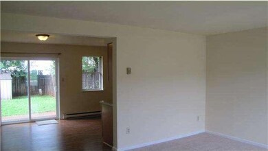 432 Blaker Dr, East Greenville, PA 18041 - photo 6