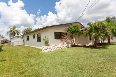 1295 Island Dr-12