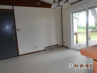 15722 N Mccabe Dr, Chillicothe, IL 61523 - photo 5