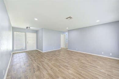 1809 Lamar Dr, Richmond, TX 77469 - photo 5