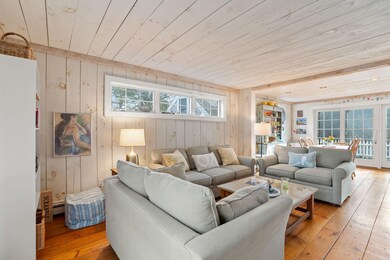 22-web-or-mls-7 Wharf Ave Int Hi Res-2