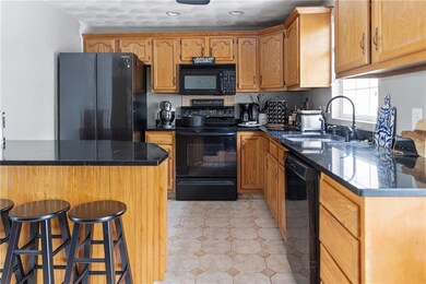 31 Casey Ln, Coventry, RI 02816 - photo 6