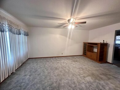 7 Living Room