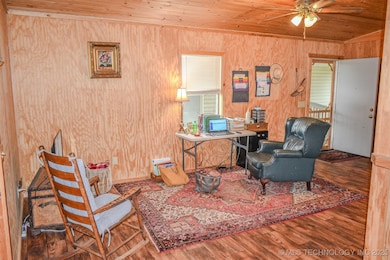 919 N 4210 Rd, Hugo, OK 74743 - photo 3