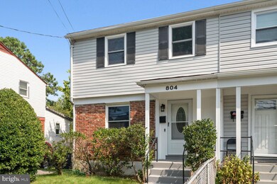 804 Quade St, Oxon Hill, MD 20745 - photo 2