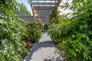 172 Falmouth St unit 105, Portland, ME 04102 - photo 3