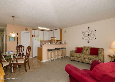 909 Carolina Beach Ave N unit 1b, Carolina Beach, NC 28428 - photo 3