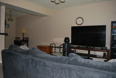 Living Room (3)