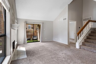 2101 Park Willow Ln unit A, Arlington, TX 76011 - photo 4