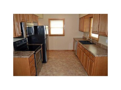 . Lots of cabinets!