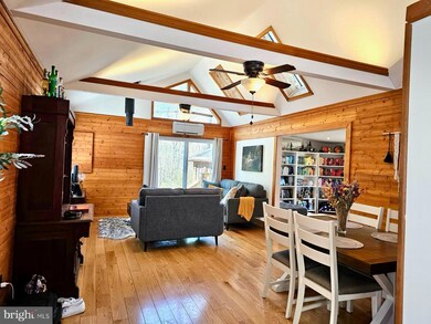 711 Lakeside Dr, Harpers Ferry, WV 25425 - photo 7