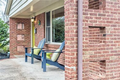Brick support wall with square relief add some MCM