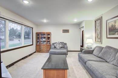 2532 Frostwoods St, Eau Claire, WI 54703 - photo 5