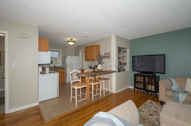 Living/Kitchen