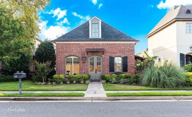View of front of house featuring a front yard