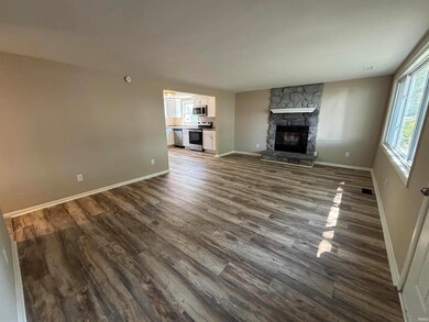 13542 Fairview Dr, Grabill, IN 46741 - photo 4