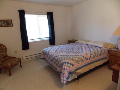 2073 thousand pines 007