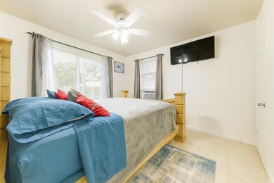 1935 Taylor St unit 2, Hollywood, FL 33020 - photo 4