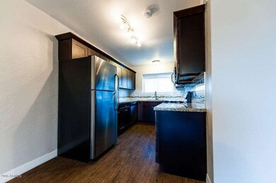 1339 E Thomas Rd unit 112, Phoenix, AZ 85014 - photo 7
