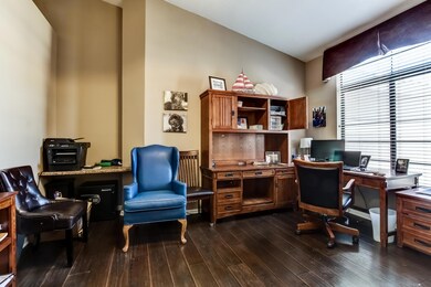 3921 W Sheffield Ave-10