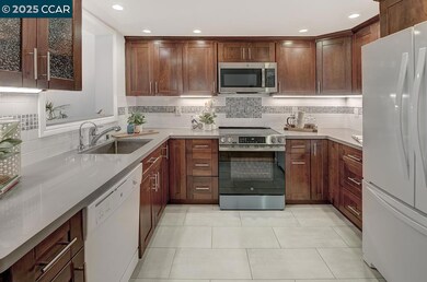 1173 Singingwood Ct unit 4, Walnut Creek, CA 94595 - photo 7